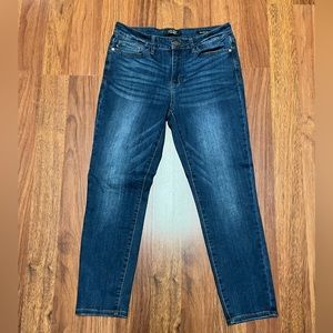 Judy Blue Relaxed Fit Size 30 Jeans